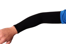 Load image into Gallery viewer, Fielding Sleeves