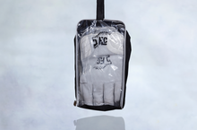 Load image into Gallery viewer, Platinum Edition Wicket Keeping Gloves